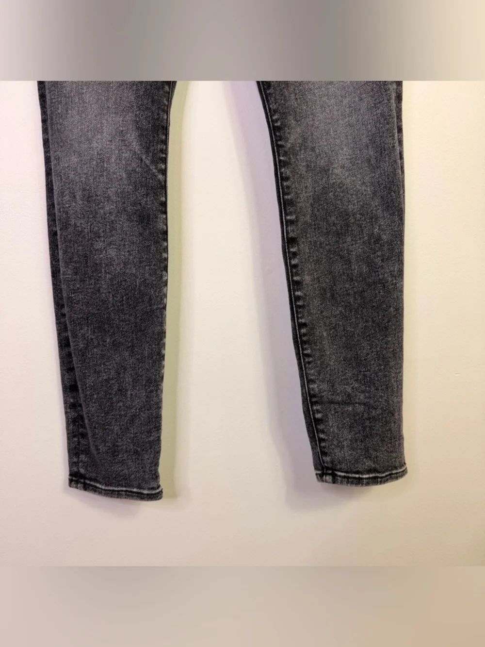 MOTHER The Stunner High Rise Skinny Jeans 29 Charcoal “Train Stops” Denim - Picture 5 of 13